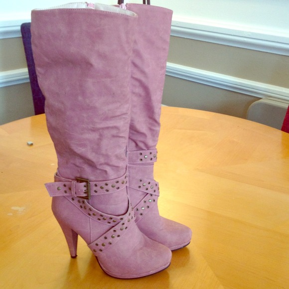 Mauve platform boot sz. 7.5