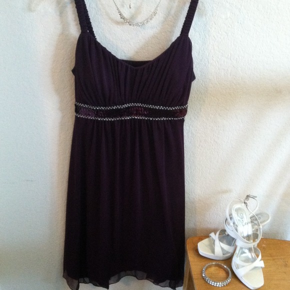 •••RESERVED in bundle for @cdelfina2004•••Dress