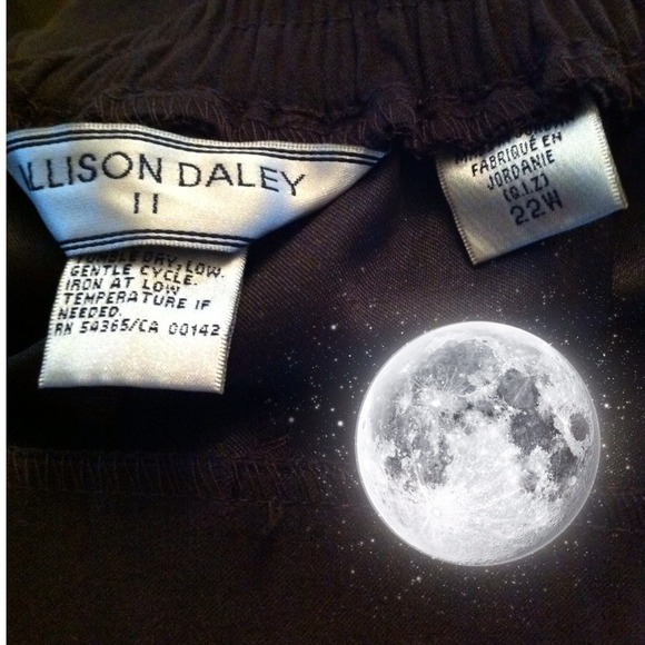 Dress pants- new with tags - Picture 2 of 3