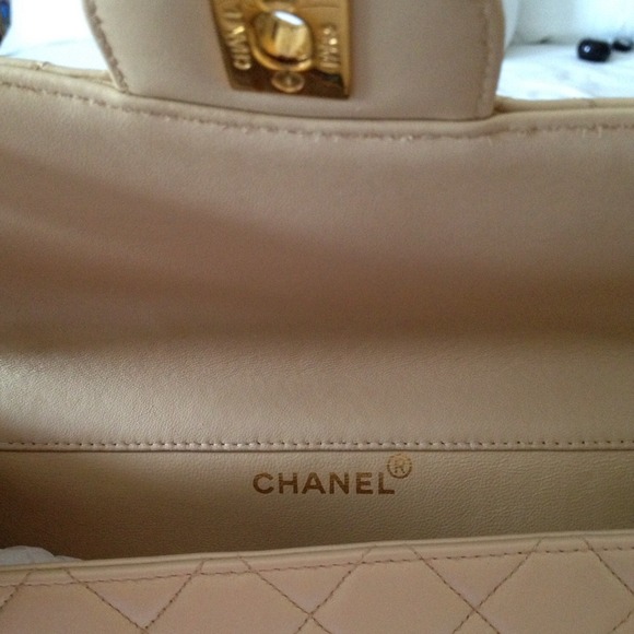 ✖️NOT AVAILABLE✖️ CHANEL DOUBLE SIDED flap w/GHW - Picture 4 of 4