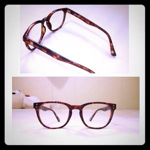 MICHAEL Michael Kors Round Clear Lens