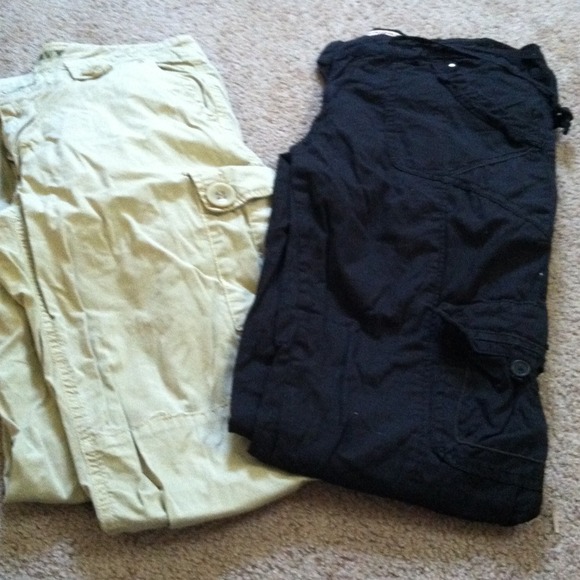 ❌TRADED❌ Black and Tan cargo pants - Picture 1 of 1
