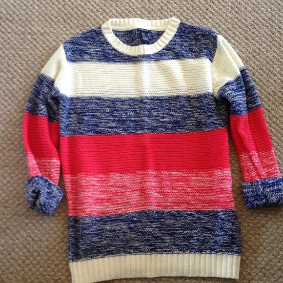 [Reserved for @r0siex33] Cute sweater