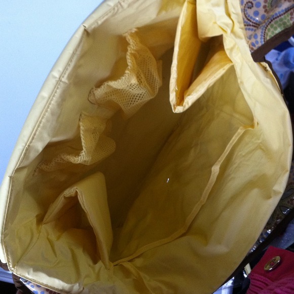 Diaper Bag adorable! Summer colors & changing pad - Picture 4 of 4