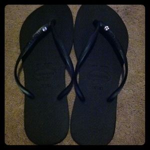 Black Havaianas sandals w/ rhinestone-NWT- Size 9
