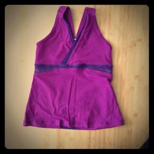 Lululemon tank with build-in bra