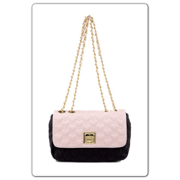 Betsey Johnson Handbags - ✂Reduced✂Betsey Johnson Bag