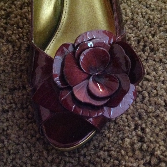 Shoes!! - Picture 3 of 4