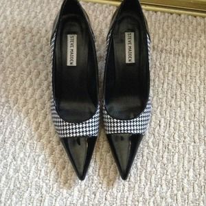 Steve Madden pump