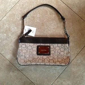 🎀Reduced again🎀Small Calvin Klein handbag. OBO