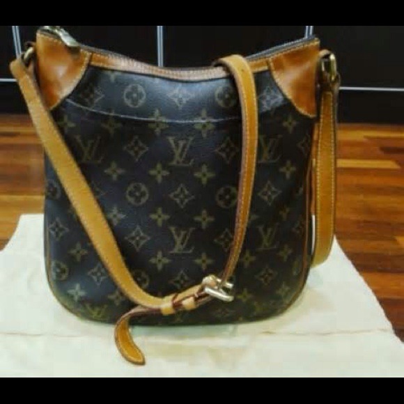 Louis vuitton monogram canvas ODEON PM