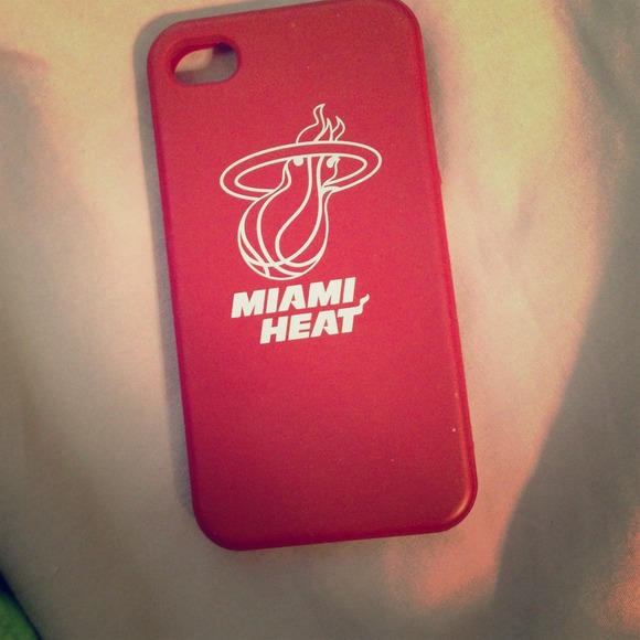 Miami Heat phone case.