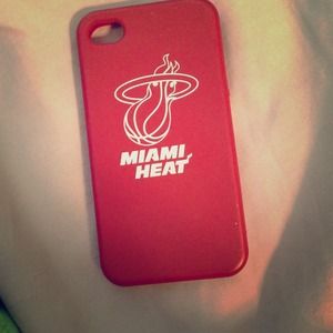 Miami Heat phone case.