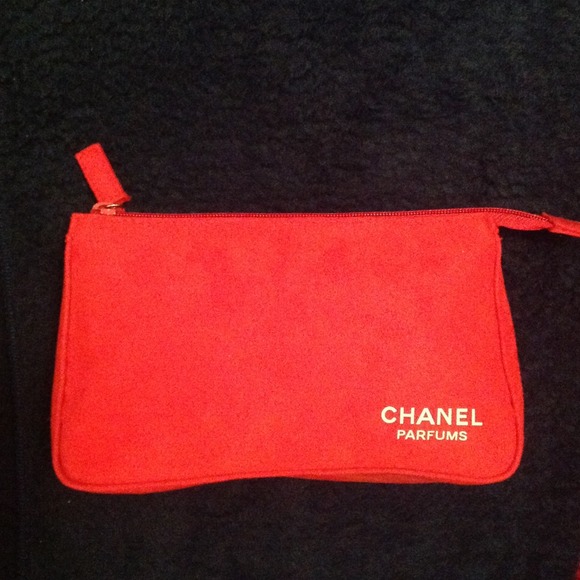 Chanel pouch
