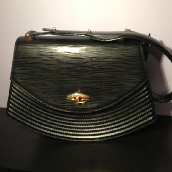 REDUCED🎀AUTHENTIC VINTAGE LOUIS VUITTON🎀