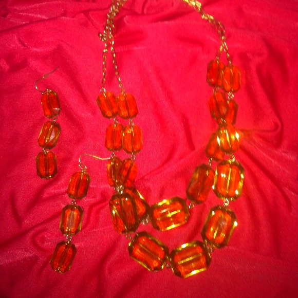 Necklace set