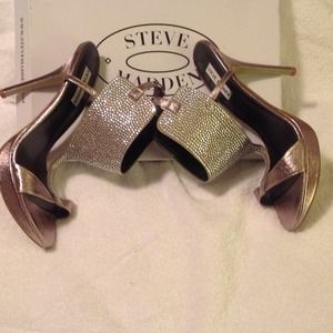 Out on the town glitsi...