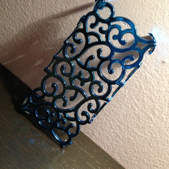 🎀VERY BEAUTIFUL AND ELEGANT IPHONE 5 CASE🎀