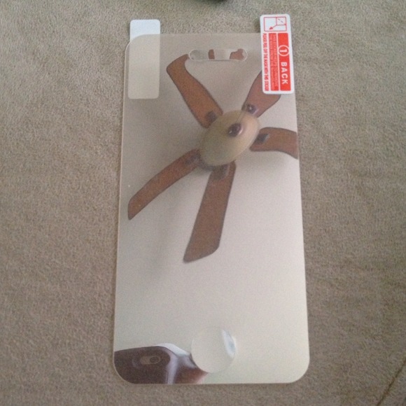 iPhone 4 / 4s mirror screen protector