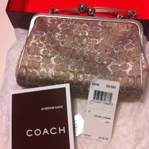 Authentic coach , evening had bag !