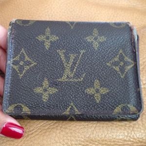 🔸Reduced🔸AUTH Louis Vuitton card holder.