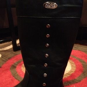 JUST REDUCED!!! Michael Kors boots