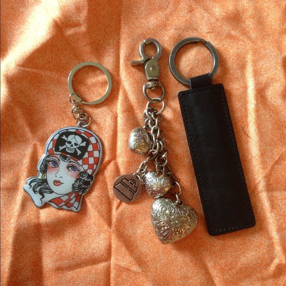 Assorted key chains. - Picture 2 of 2