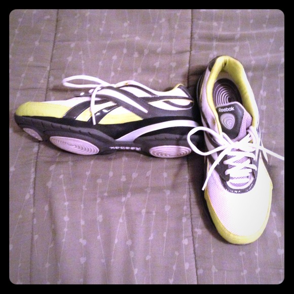 New reebok easy tones breast cancer edition