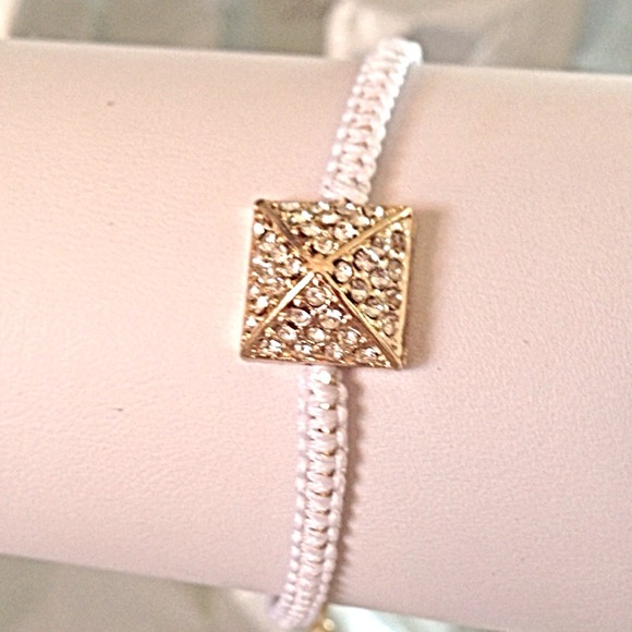 Be Seen Sales Jewelry - NEW ** Pyramid Bracelet in White