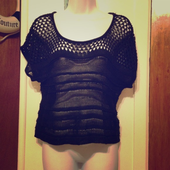 Black open knit tee