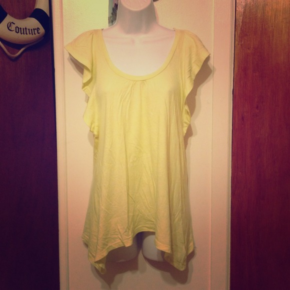 Yellow/Green Flutter sleeve top