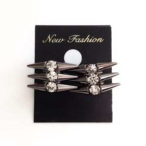 Triple Spiked Rhinestone Earring (Silver)