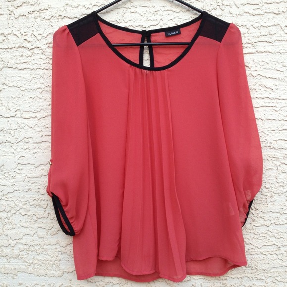 ❌Marked Down❌ sheer top