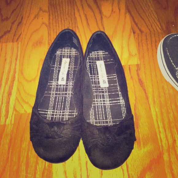 American Eagle flats