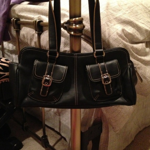 ON HOLD!! Nine West handbag. Like new!