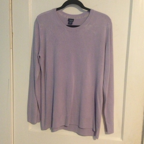 Basic Editions Sweater - Picture 1 of 4