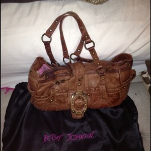 *REDUCED* Pre-loved Bestsey Johnson shoulder bag
