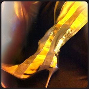 💢SOLD💢 Silver knee high boots!!! Worn once