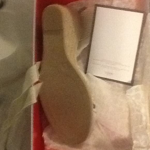 White lace up wage coach  authentic - Picture 4 of 4