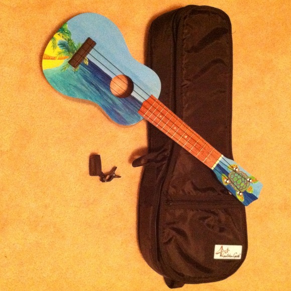 Ukulele REDUCED!! - Picture 3 of 3