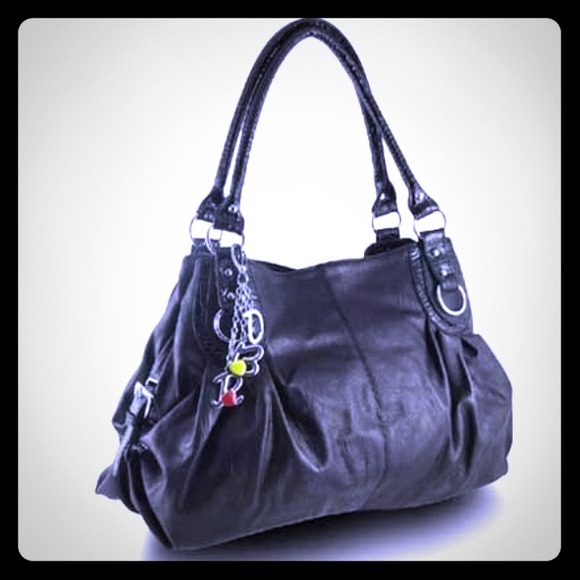 💜 Satchel💜black💜includes dustbag💜