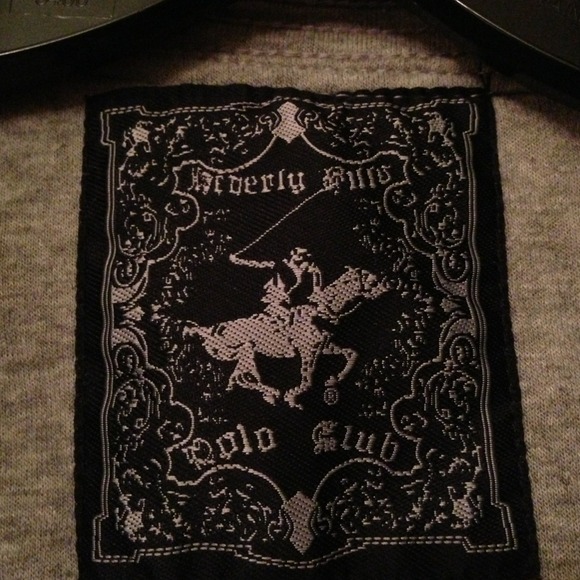 Cute grey jacket! - Picture 3 of 3