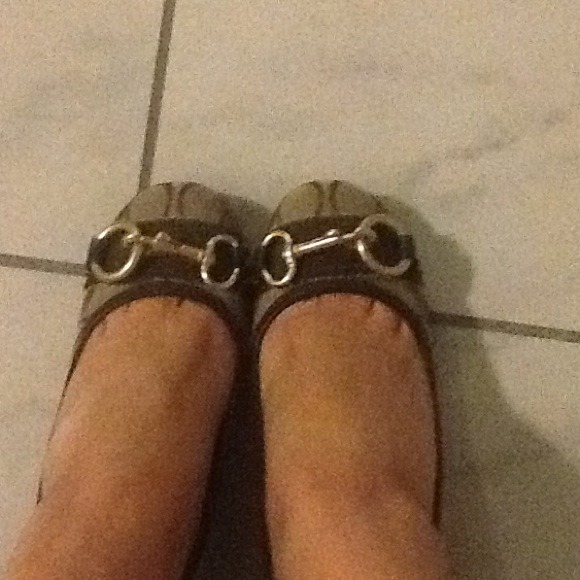 Brown went gold buckle coach wedges authentic - Picture 2 of 4