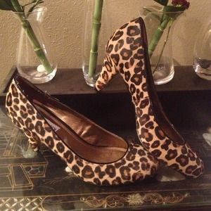 reserved for @lisavette