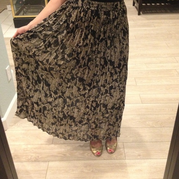 ❌SOLD❌Vintage 90s Floral Skirt - NWT 💋 - Picture 2 of 4