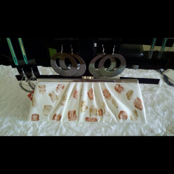 Graffiti Print Clutch Bag - Picture 2 of 2