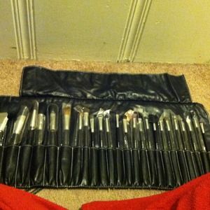 MAC 25 set professional make-up brush set