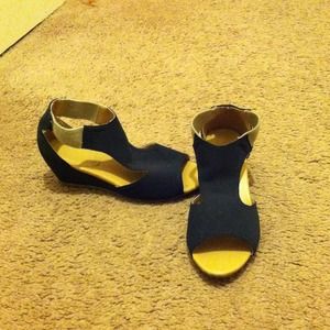 Navy blue wedge sandals size 6 in great condition