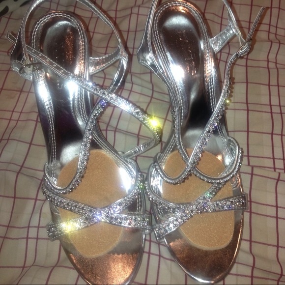 Bakers rhinestone heel!!!