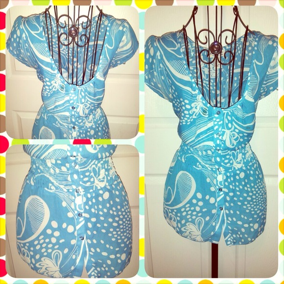 🎉HOST PICK🎉⬇️💙Cute turquoise button up blouse💙